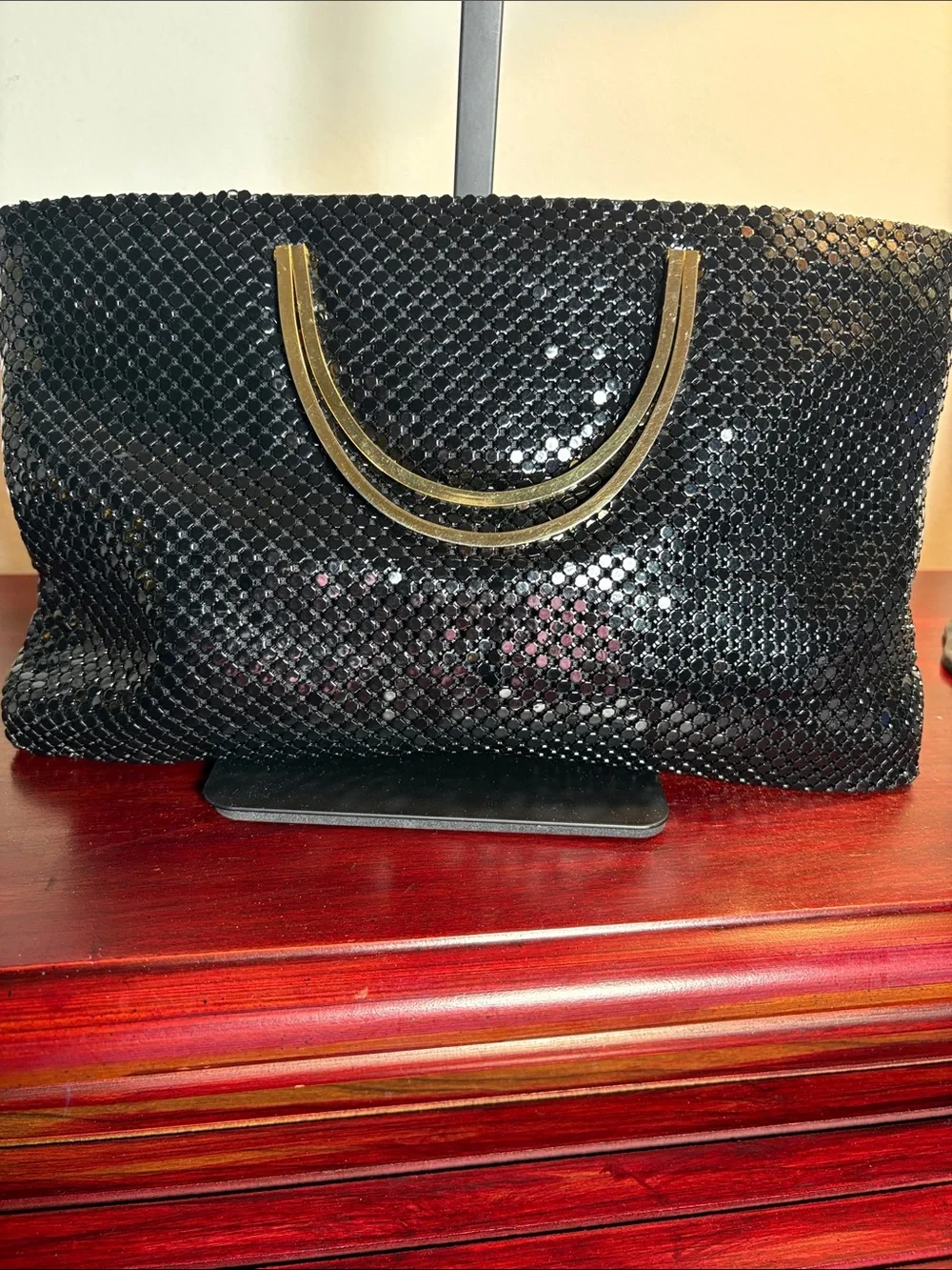 N/A stylish black
